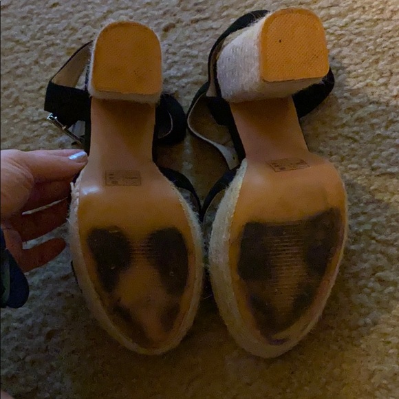 strappy platform heel - Picture 5 of 6